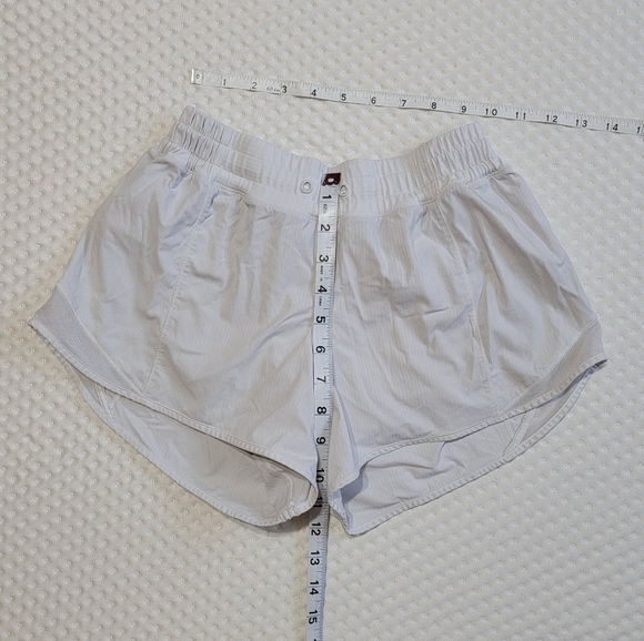 Lululemon Icy Grey shorts with mesh on sides - Picture 5 of 7